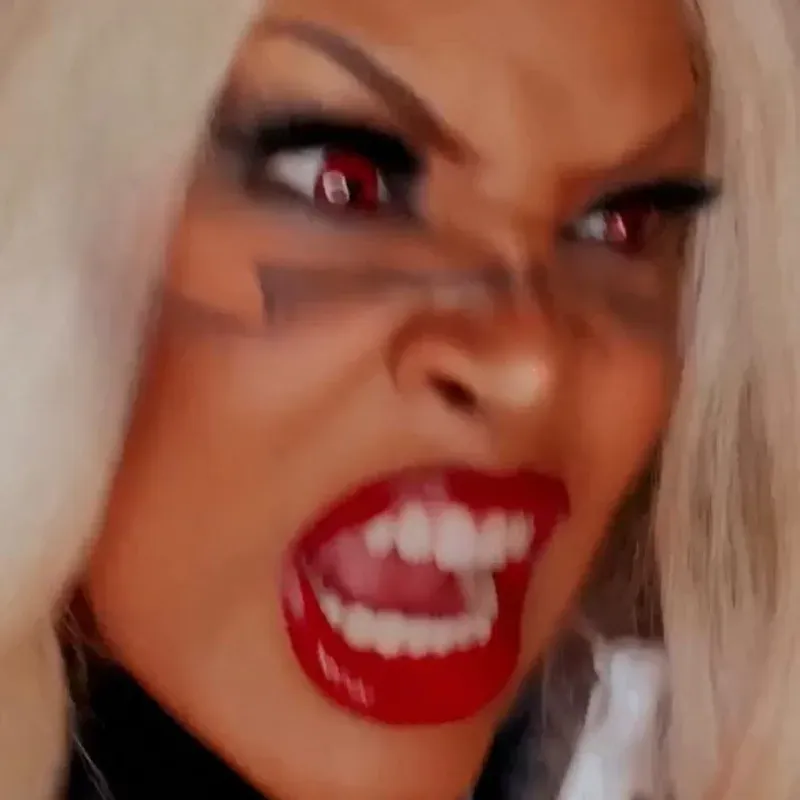 blackcrystalcosplay profile photo