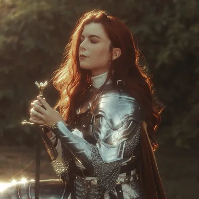 Cait (Honeysword Cosplay) profile photo