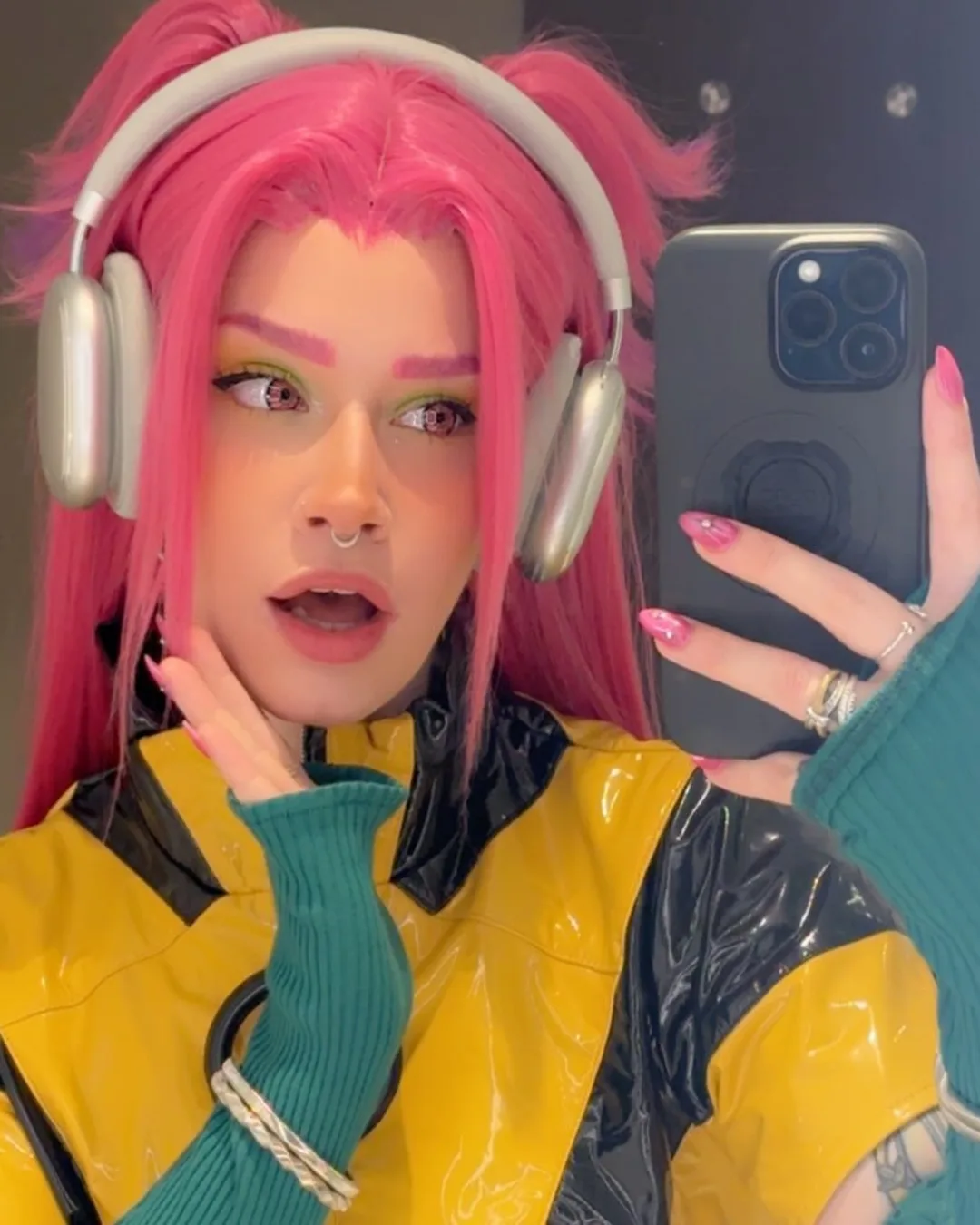 f.ukuro profile photo