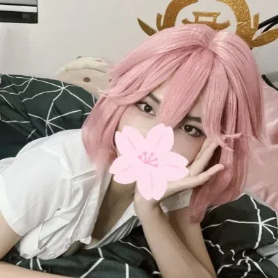 yorwifey profile photo